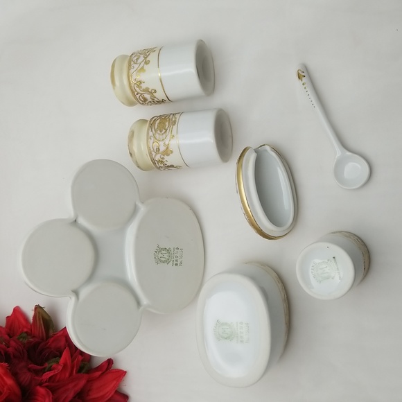 Noritake Christmas Ball 7 Piece Condiment Set - Picture 5 of 15